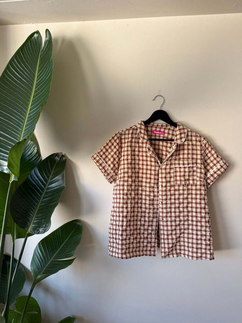 MomBaby Brown and Cream Short Sleeve Button Down Blouse Size M